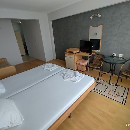 Family Hotel Coral 索佐波尔 外观 照片